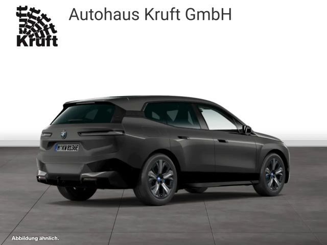 BMW iX xDrive50
