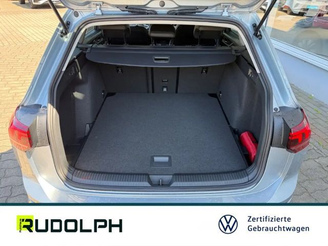 Volkswagen Golf 2.0 TDI DSG Golf VIII Variant