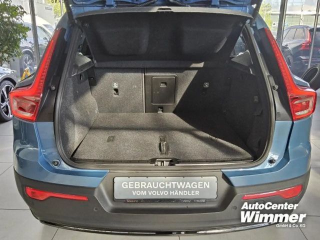 Volvo XC40 Dark Plus