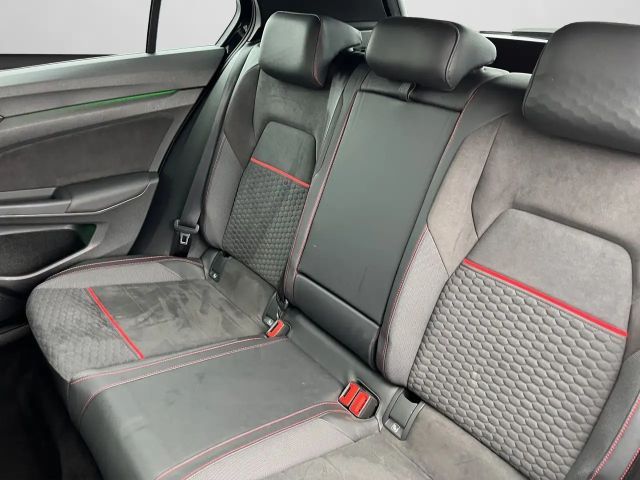 Volkswagen Golf 2.0 TSI GTI