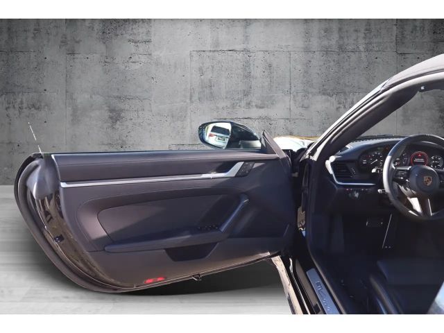 Porsche 992 Cabrio Carrera