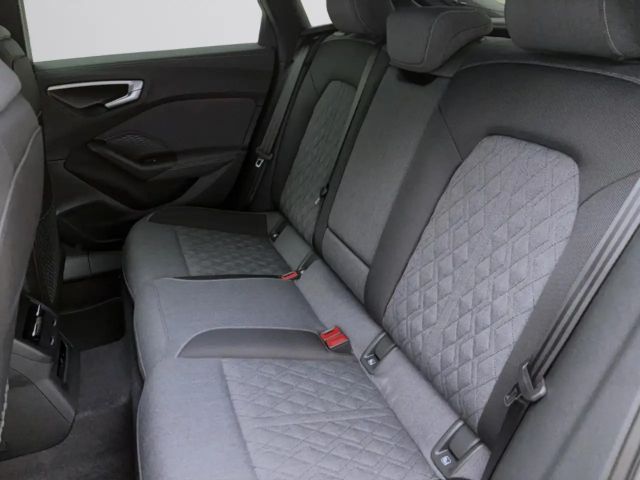 Audi A5 Limousine TDI NAVI+ AHK KAMERA SITZHZG PDC