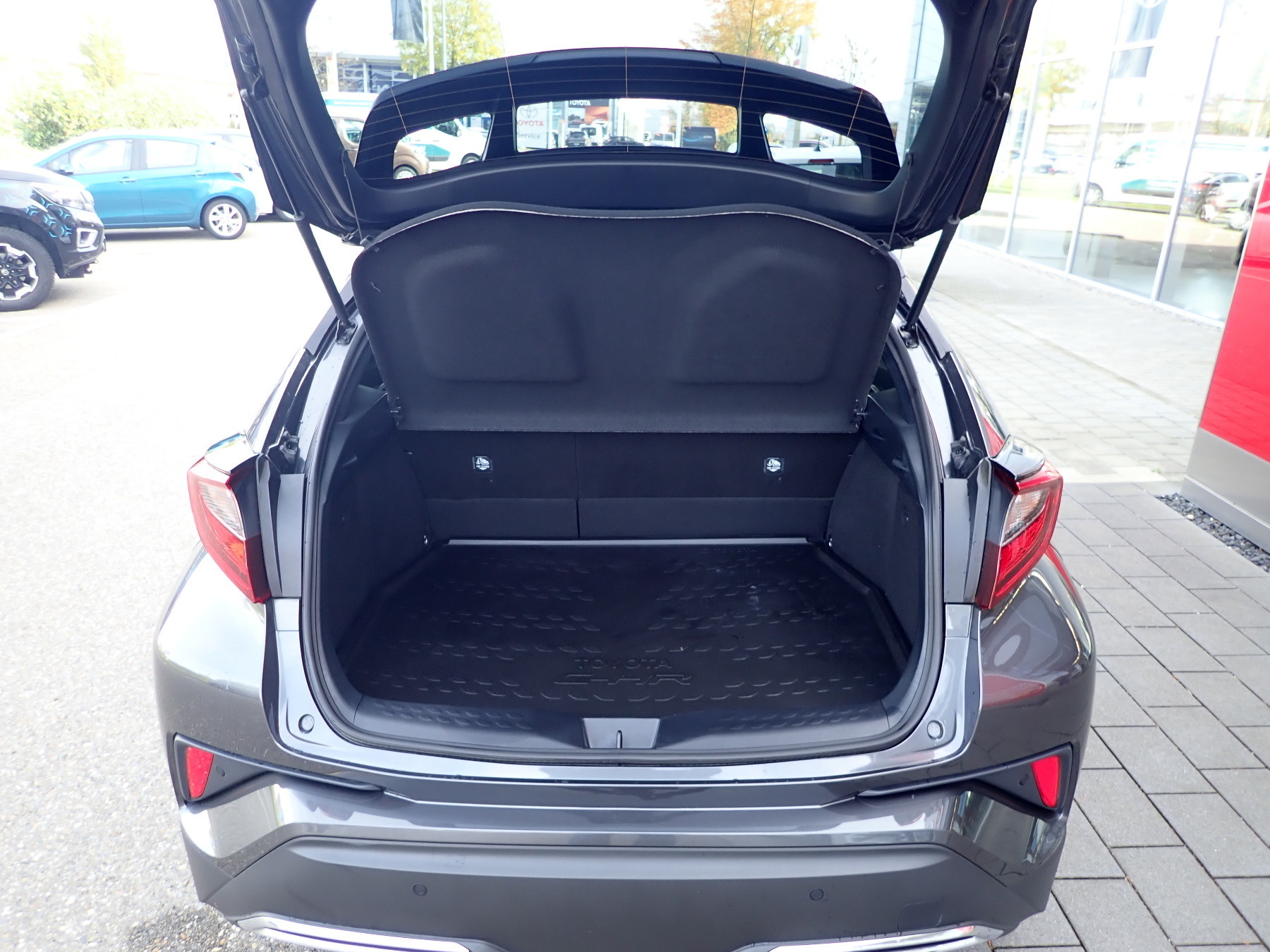 Toyota C-HR 5-deurs Plus