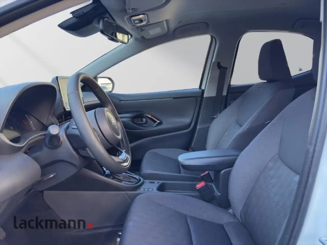 Toyota Yaris Hatchback Hybride Team D