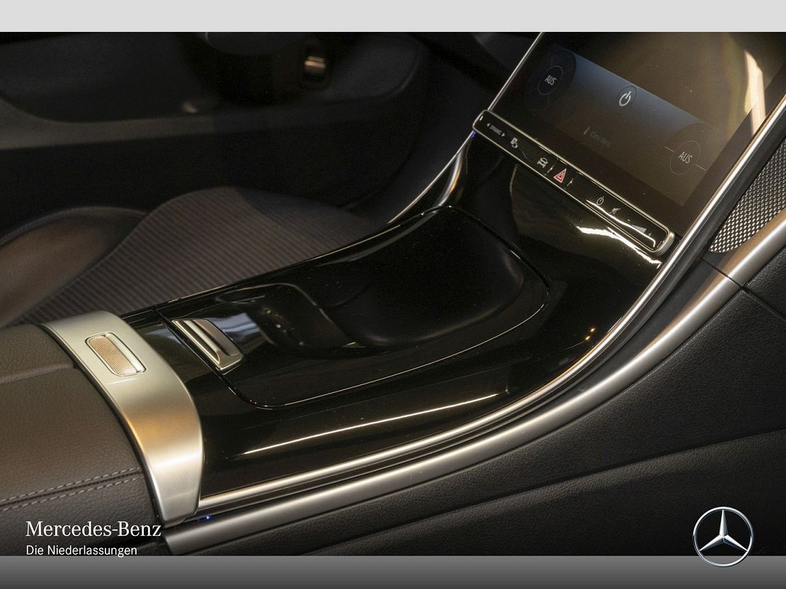 Mercedes-Benz C 220 C 220 d Sedan