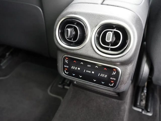 Mercedes-Benz GLC 300 AMG Line