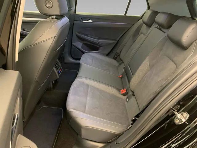 Volkswagen Golf 1.5 eTSI DSG IQ.Drive Style