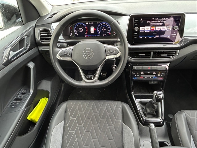 Volkswagen T-Cross "GOAL" 1.0 l TSI LED AHK PDC SHZ RFK GRA