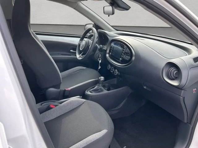 Toyota Aygo X Hatchback Play X-play