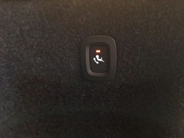 Volvo XC40 Core Recharge T5