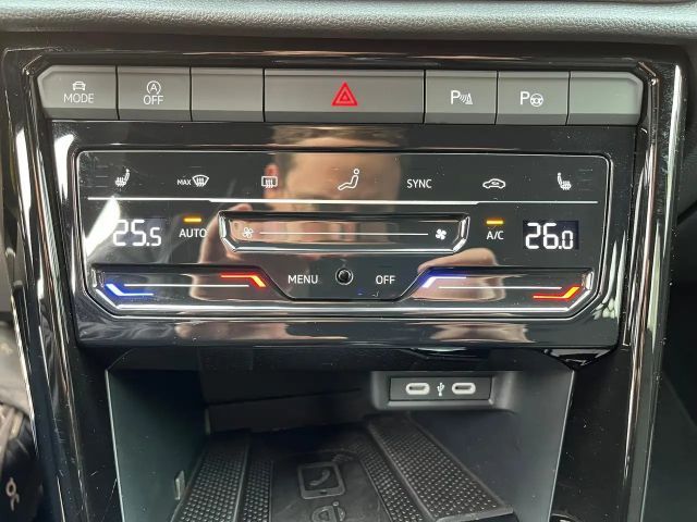 Volkswagen T-Roc 1.5 TSI DSG R-Line