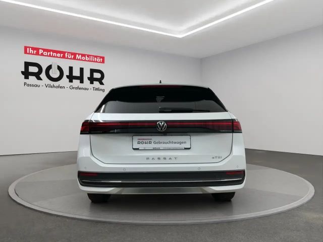 Volkswagen Passat 1.5 eTSI Business DSG