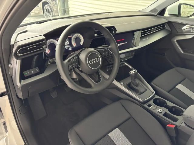 Audi A3 30 TDI Sedan