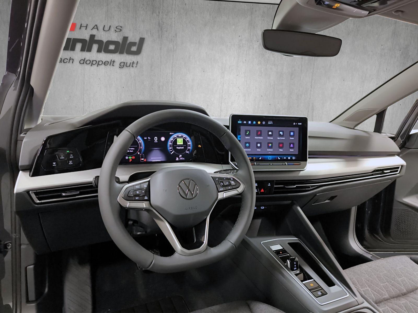 Volkswagen Golf 1.5 TSI DSG Life