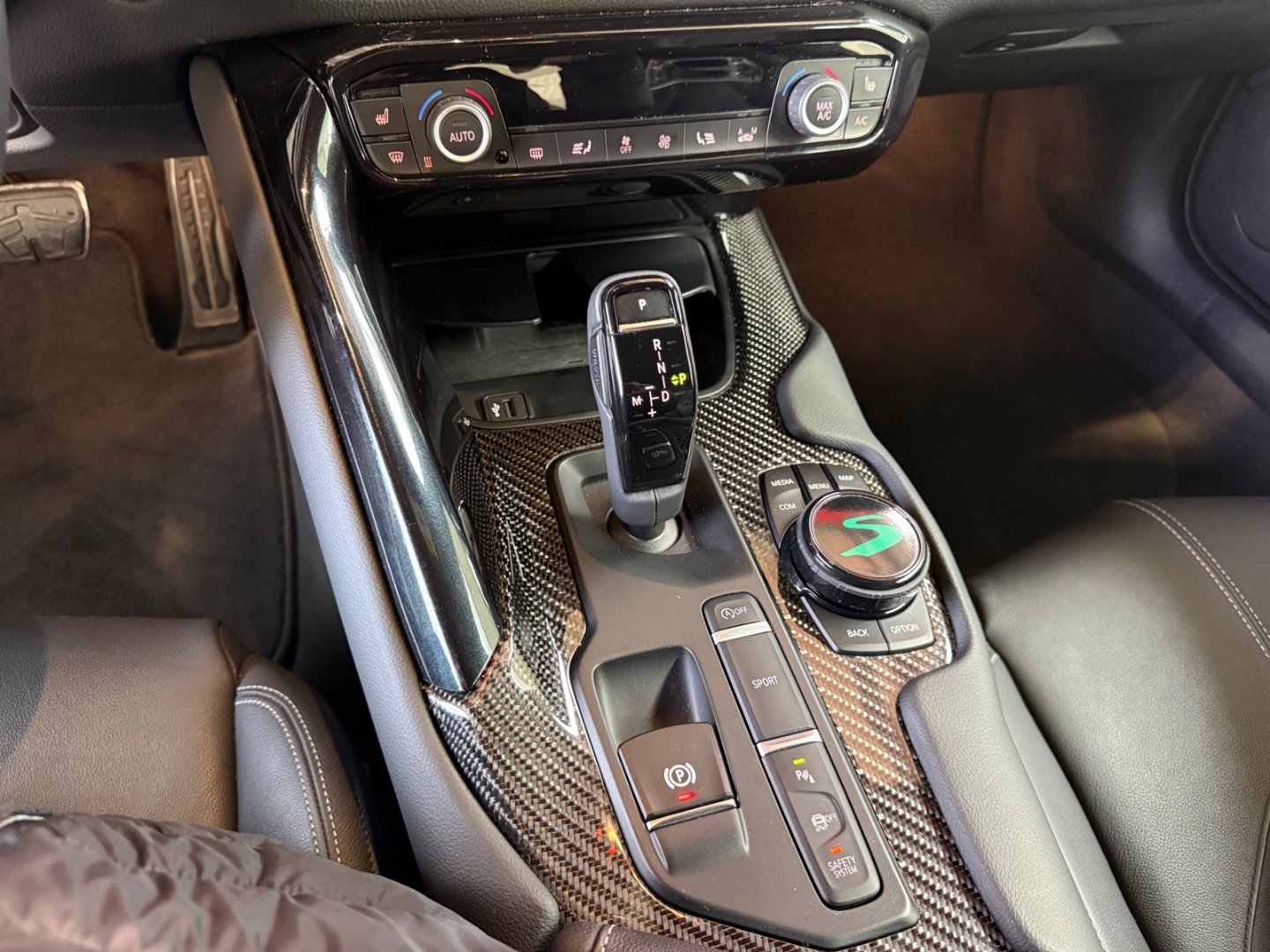 Toyota Supra Plus Premium Paket