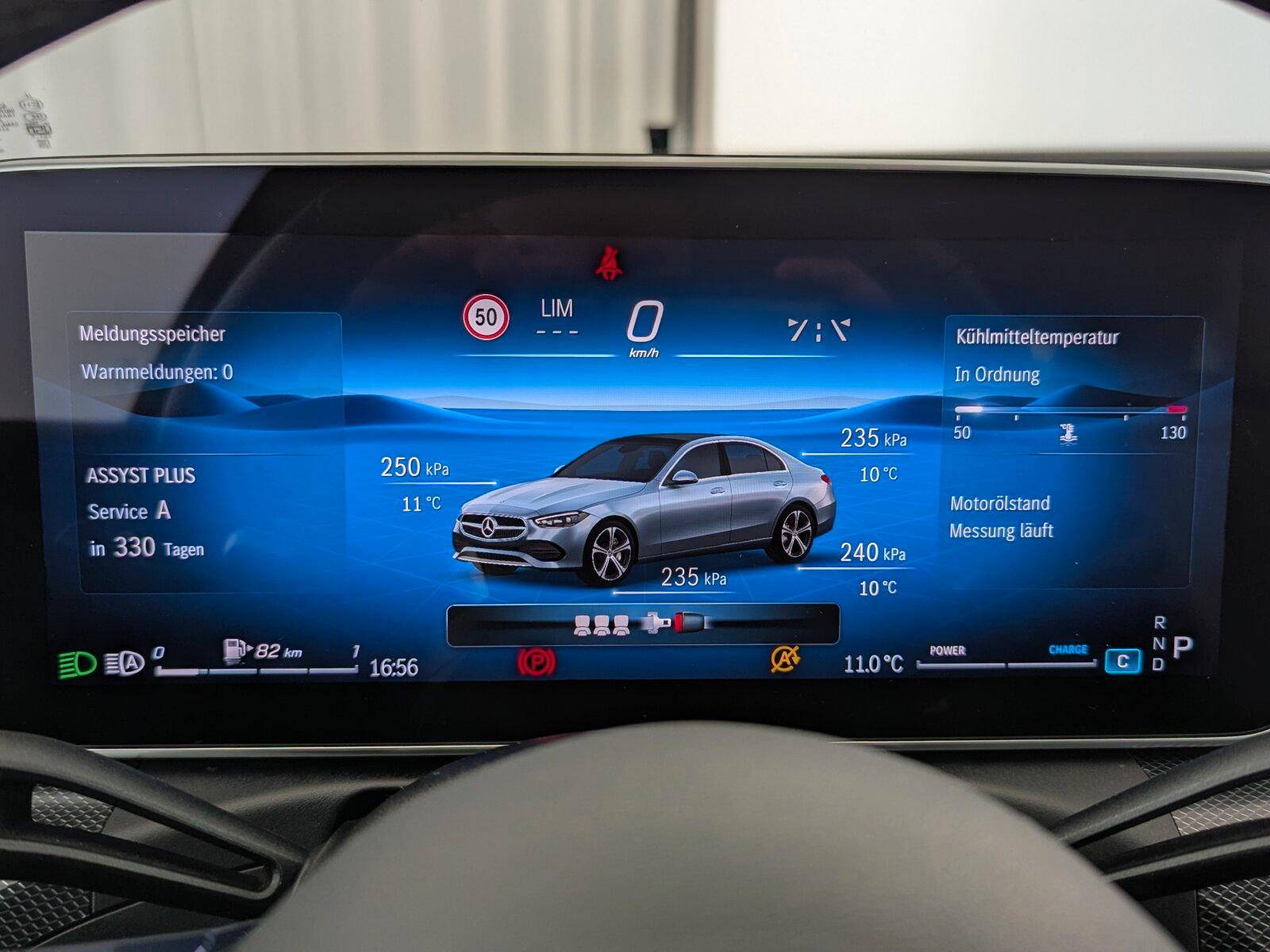 Mercedes-Benz C 200 4MATIC AMG Line Sedan