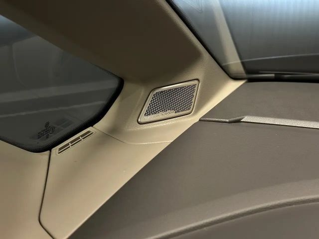 Volkswagen Multivan Lang Style T7