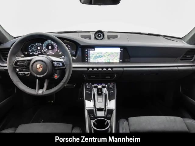 Porsche 992 Carrera Coupé GTS