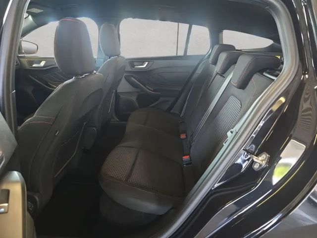 Ford Focus EcoBoost ST Line Wagon