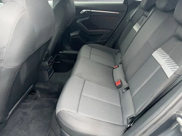 Audi A3 30 TDI Sedan