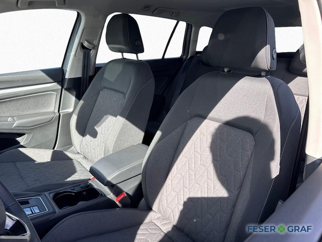 Volkswagen Golf 1.5 eTSI DSG Variant