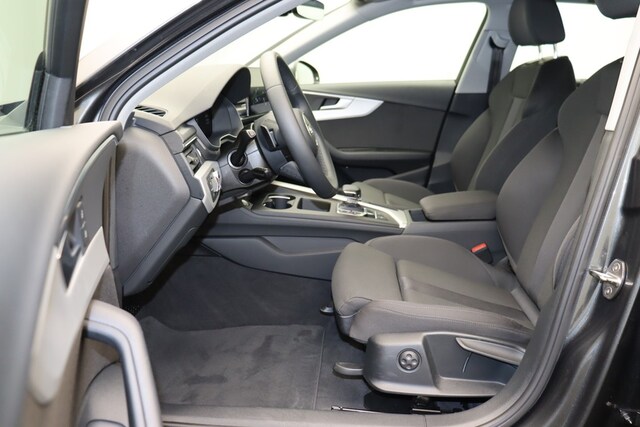 Audi A4 40 TDI S-Line S-Tronic Sedan
