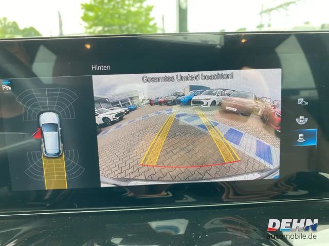 Mercedes-Benz GLA 250 4MATIC Progressive