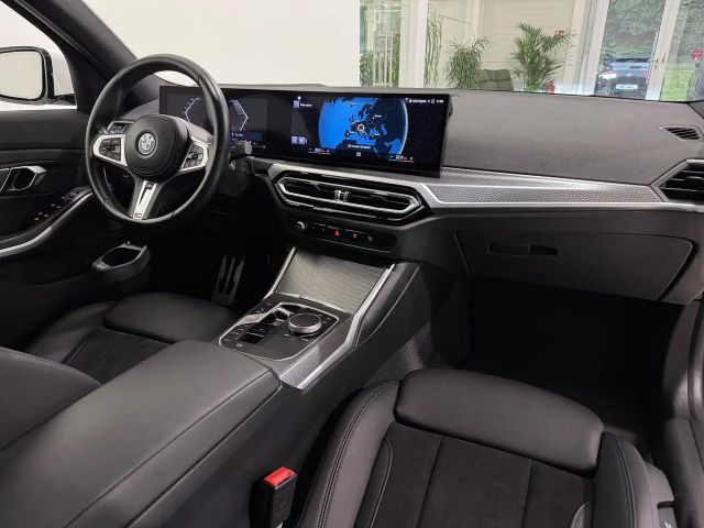 BMW 320 320e M-Sport Sedan