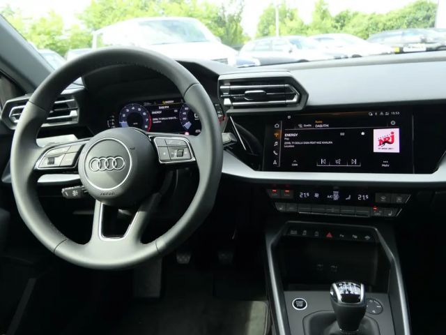 Audi A3 30 TFSI Sedan