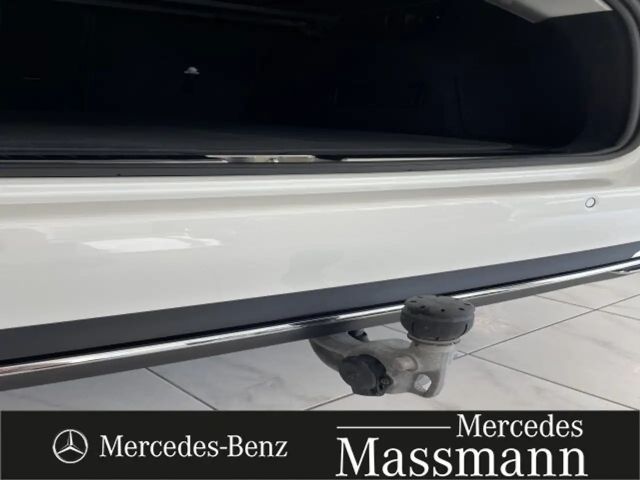 Mercedes-Benz E 220 AVANTGARDE E 220 d