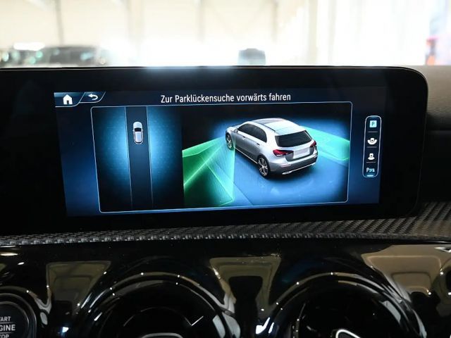 Mercedes-Benz A 180 A 180 d