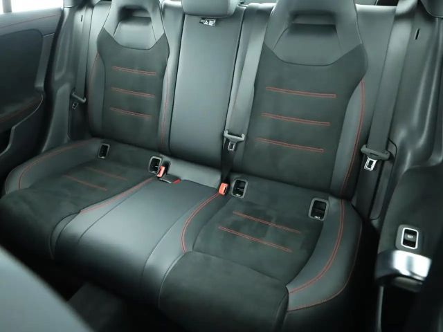 Mercedes-Benz CLA 200 AMG Line CLA 200 d Coupé