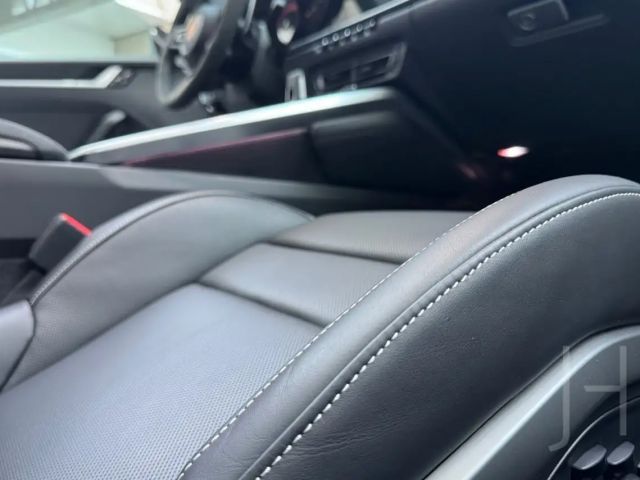 Porsche 992 4S Cabrio Carrera