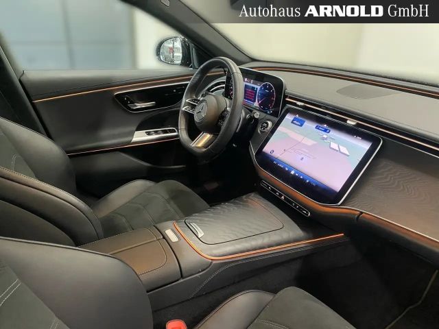 Mercedes-Benz E 220 AMG Line E 220 d Sedan