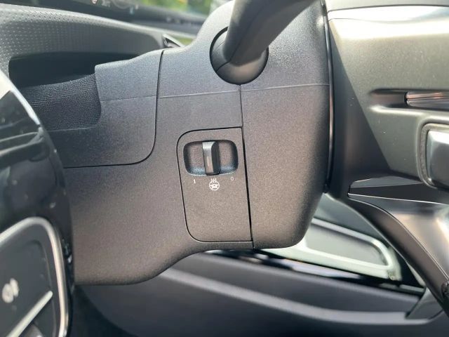 Mercedes-Benz A 180 AMG Line Hatchback