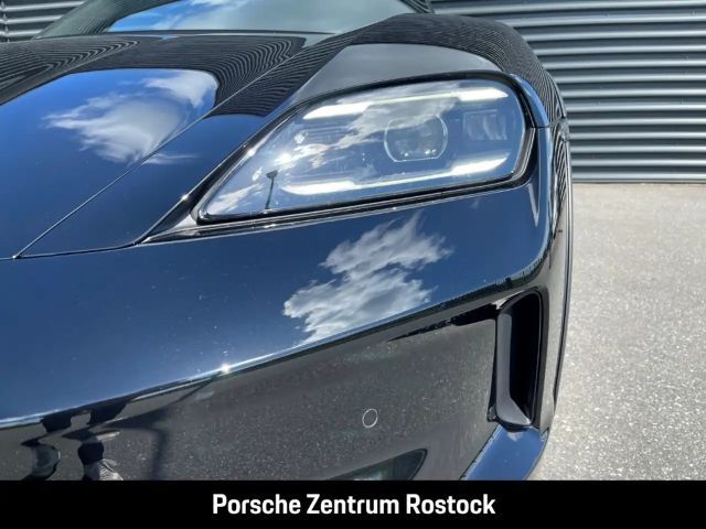 Porsche Taycan 4 Cross Turismo