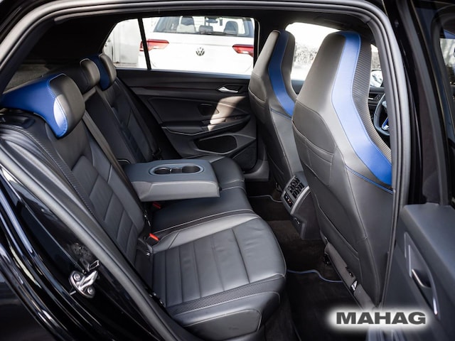 Volkswagen Golf 2.0 TSI DSG Golf VIII IQ.Drive