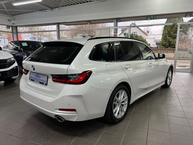 BMW 320 320d Touring xDrive