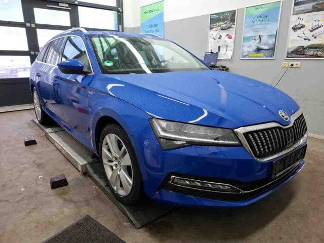 Skoda Superb 2.0 TSI Combi Style Style