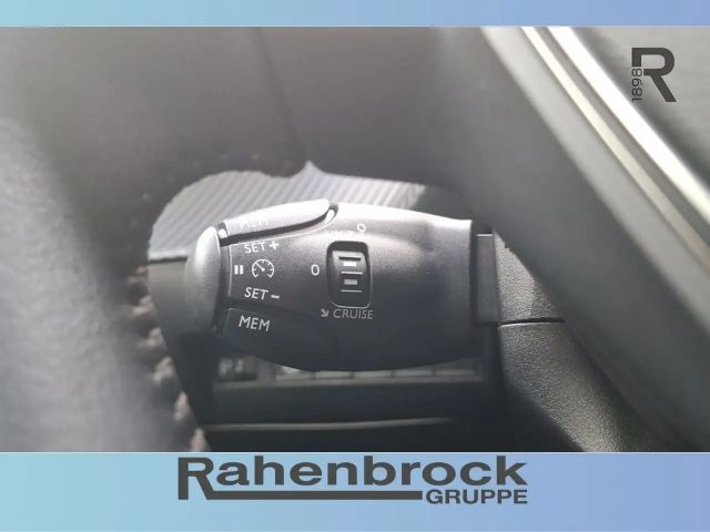 Peugeot E-208 Active Pack