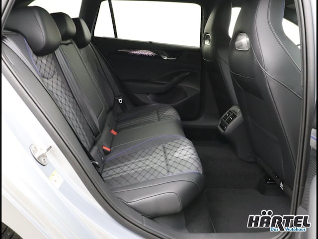 Volkswagen Passat 2.0 TDI DSG R-Line Style