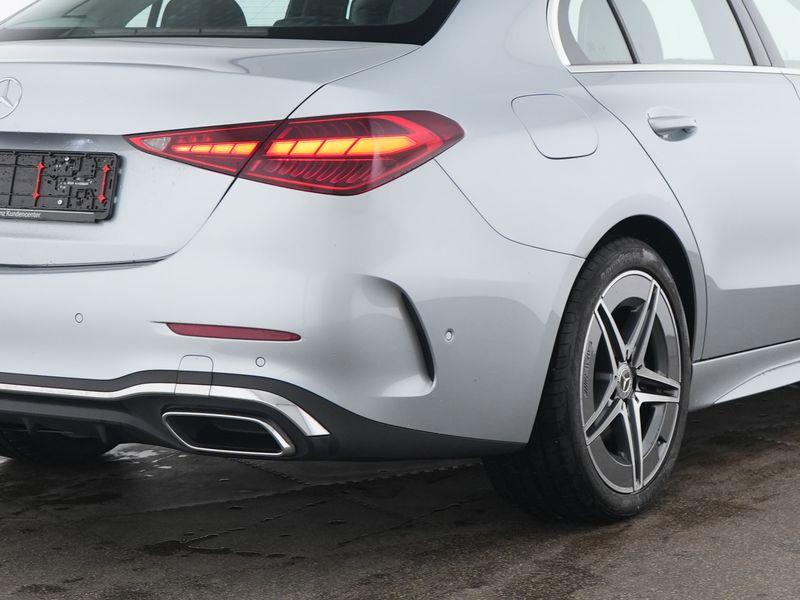Mercedes-Benz C 220 AMG Line C 220 d Sedan