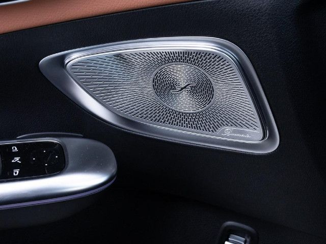 Mercedes-Benz C 200 AMG Line Sedan