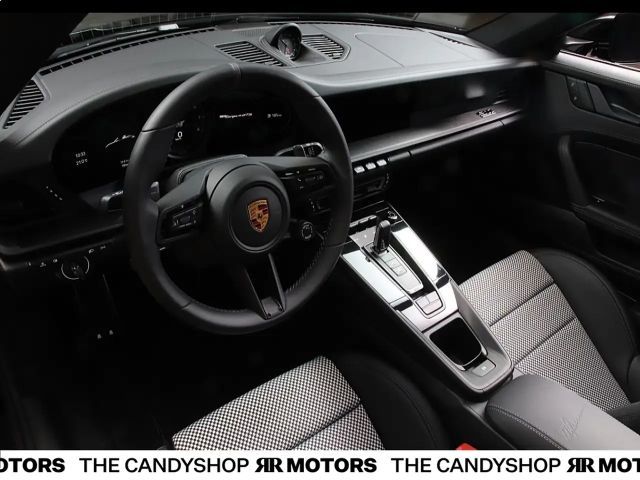 Porsche 911 4 Cabrio GTS Targa