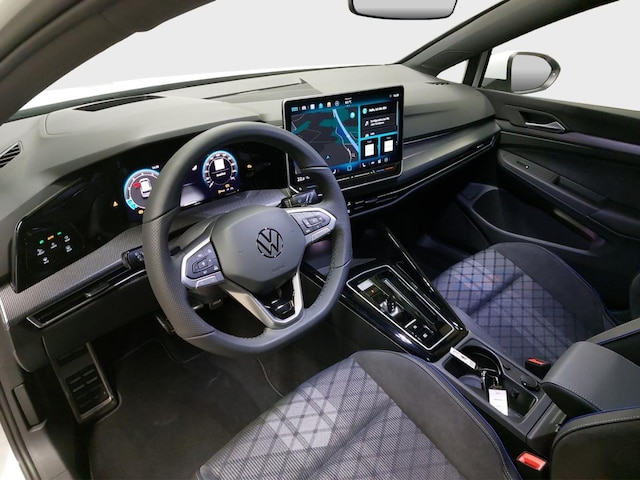 Volkswagen Golf 1.5 eTSI DSG R-Line