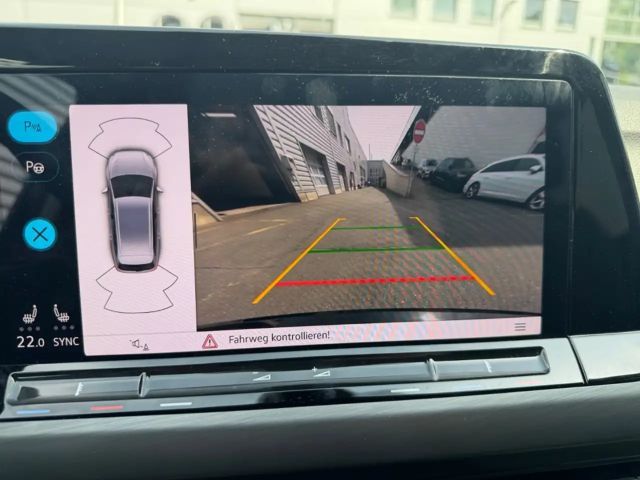 Volkswagen Golf 2.0 TDI DSG Style Variant