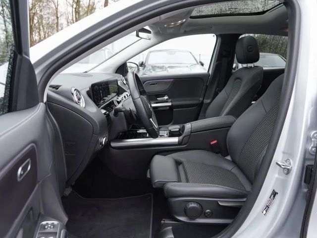 Mercedes-Benz GLA 200 Progressive