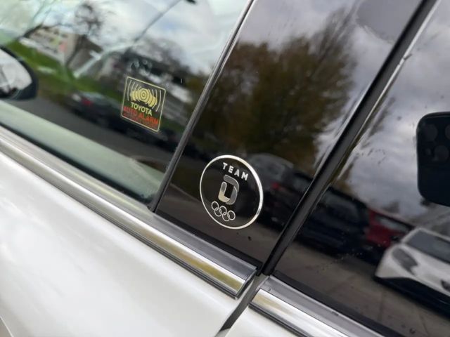 Toyota C-HR Hybride Team D