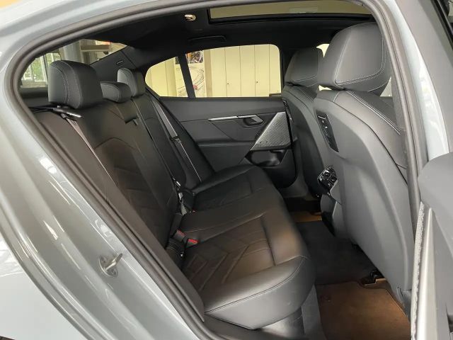 BMW 520 520d M-Sport Sedan