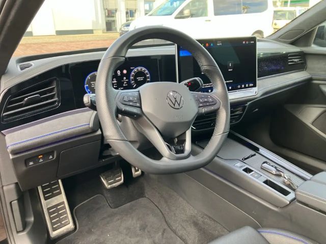 Volkswagen Passat 4Motion DSG R-Line Variant